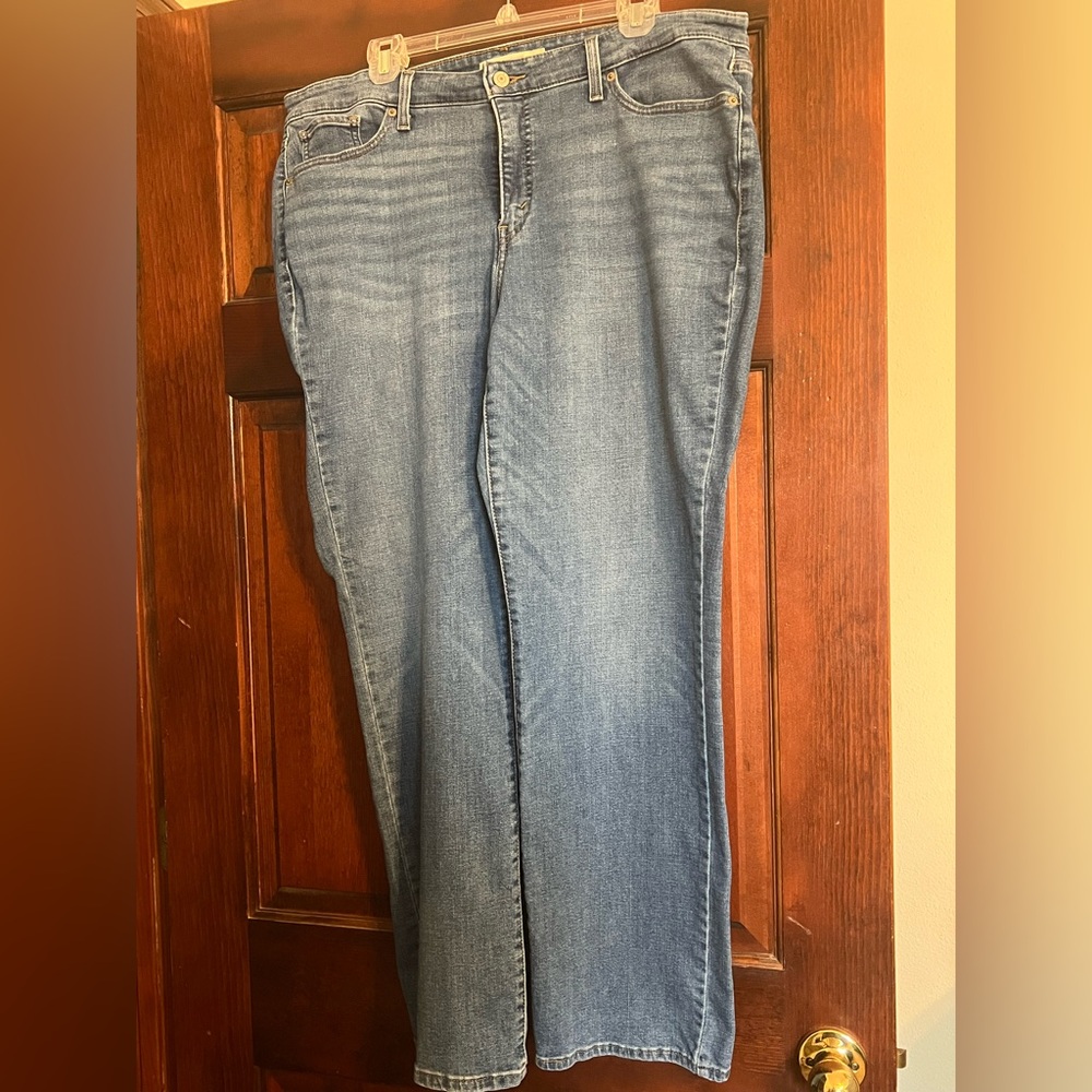 Levi’s, 414 Classic Straight leg, 20w